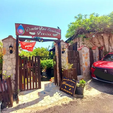 Demeter Rose Stonehouse Pansion Homestay szállás Antalya